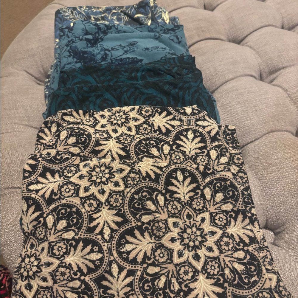 LuLaRoe Blue and Black Patterned Leggings